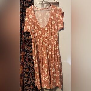 Women’s Rust Daisy Print Tiered Dress